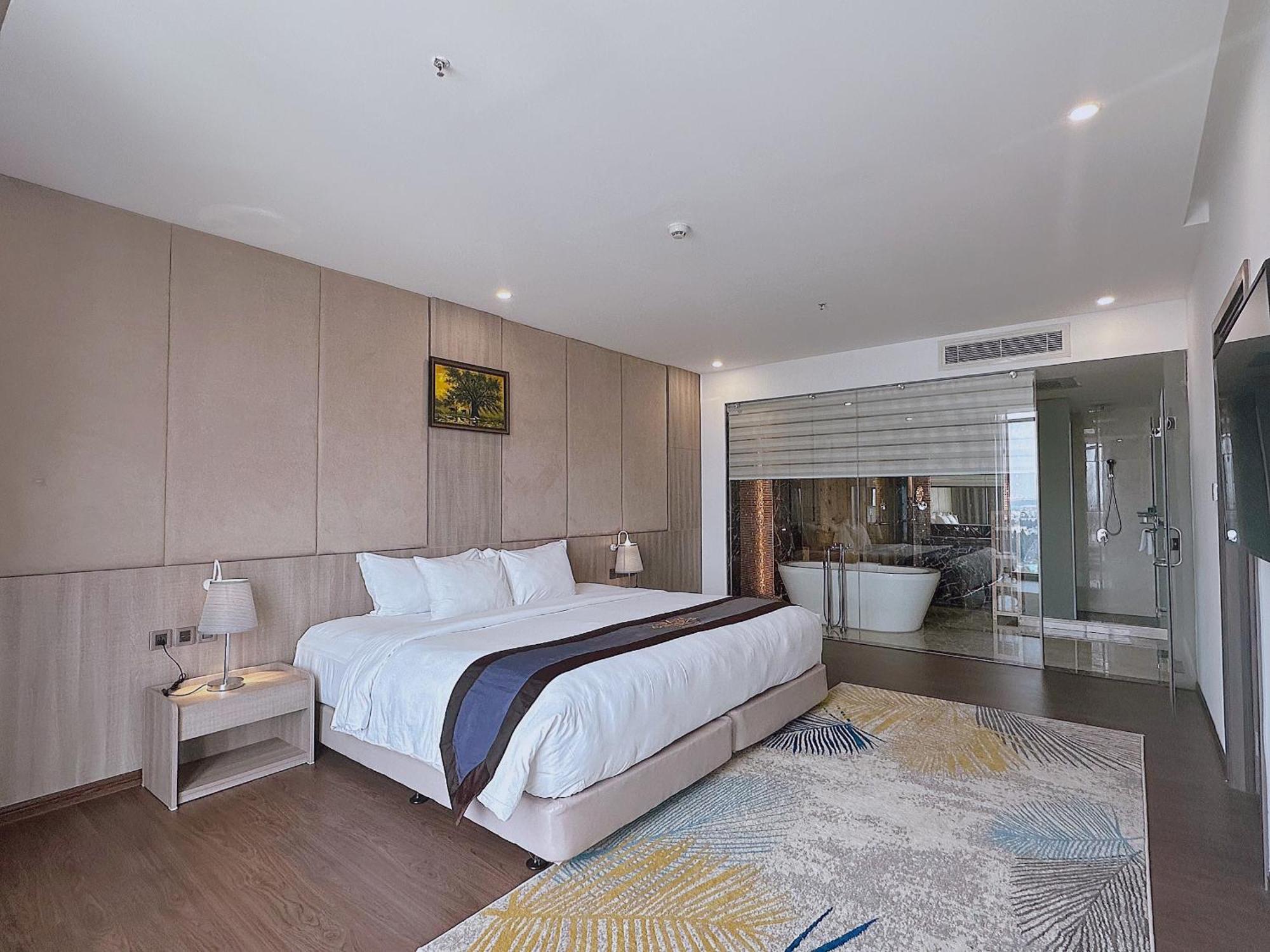 The Mira Central Park Hotel Bien Hoa Room photo