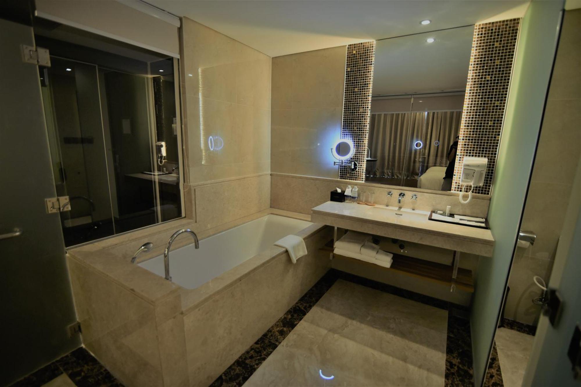 The Mira Central Park Hotel Bien Hoa Exterior photo